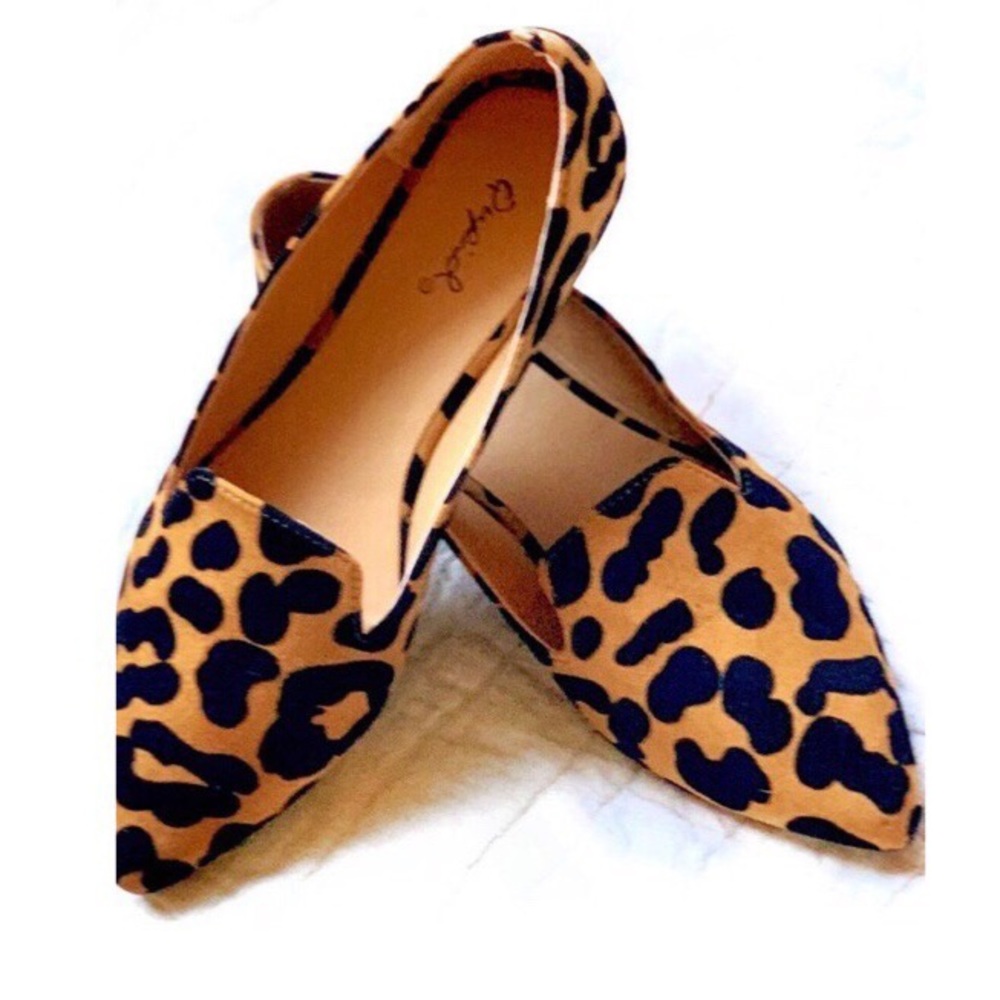 LAST ONE ❗️LEOPARD PRINT LOAFERS - Picture 2 of 3